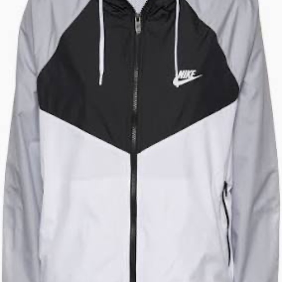 Nike Women's Windrunner Jacket Black/Wolf Grey - Picture 1 of 4